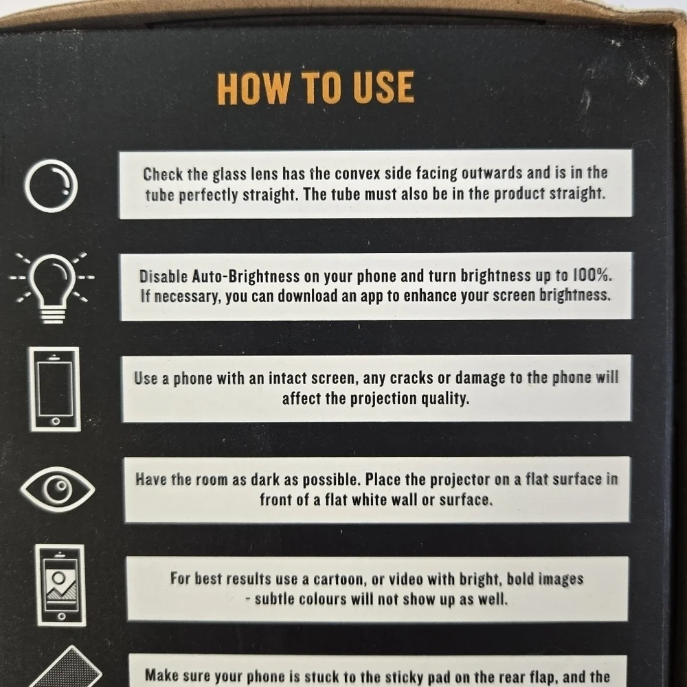 NIB Smartphone Projector 2.0 cinema in a box